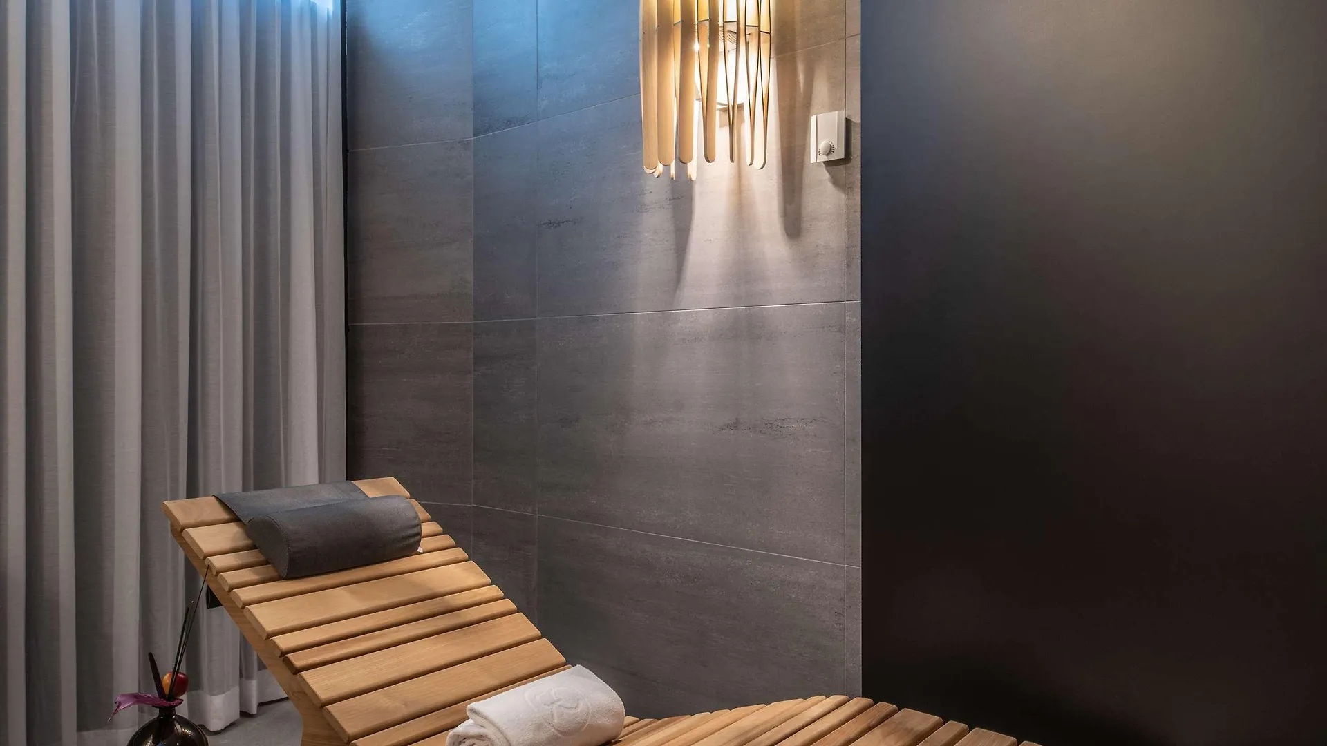 Radisson Collection Hotel, Palazzo Touring Club Milano 5*,  Italien