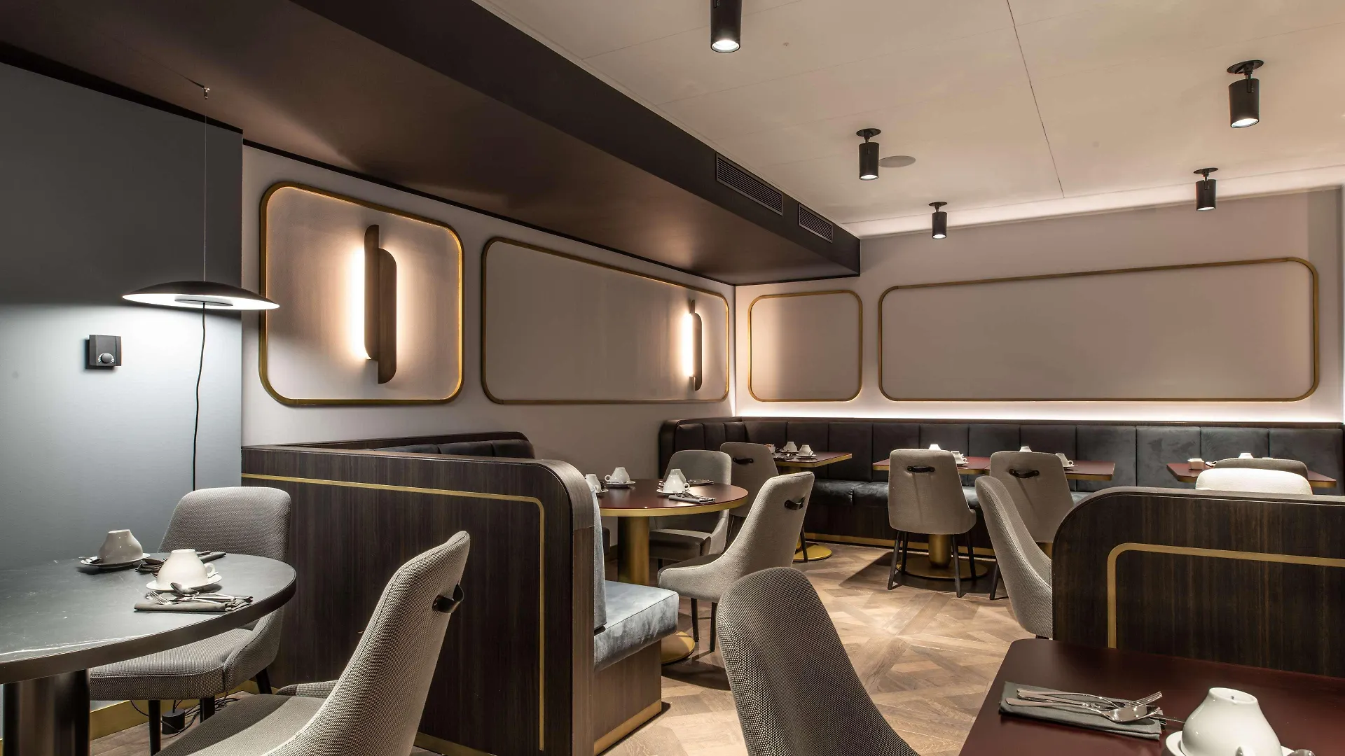 Radisson Collection Hotel, Palazzo Touring Club Milan 5*,  Italy