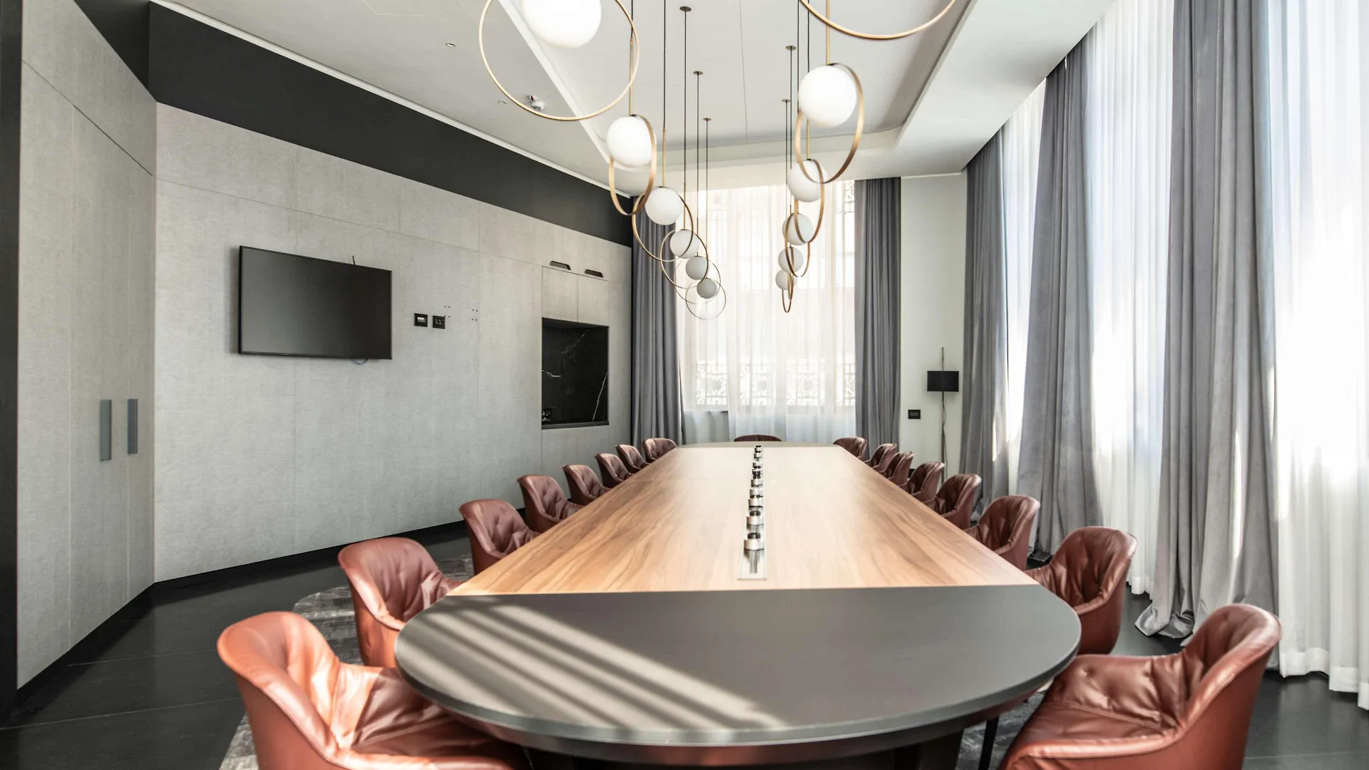 Otel Radisson Collection Hotel, Palazzo Touring Club Milano