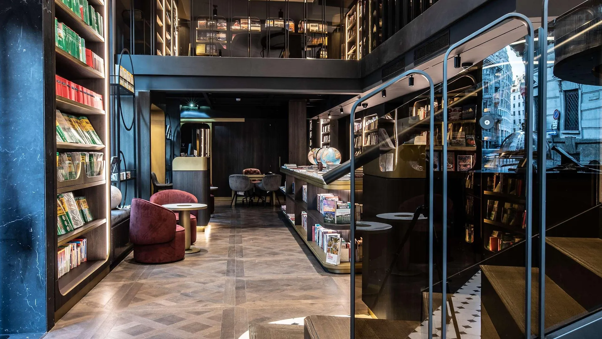Radisson Collection Hotel, Palazzo Touring Club Milan 5*,