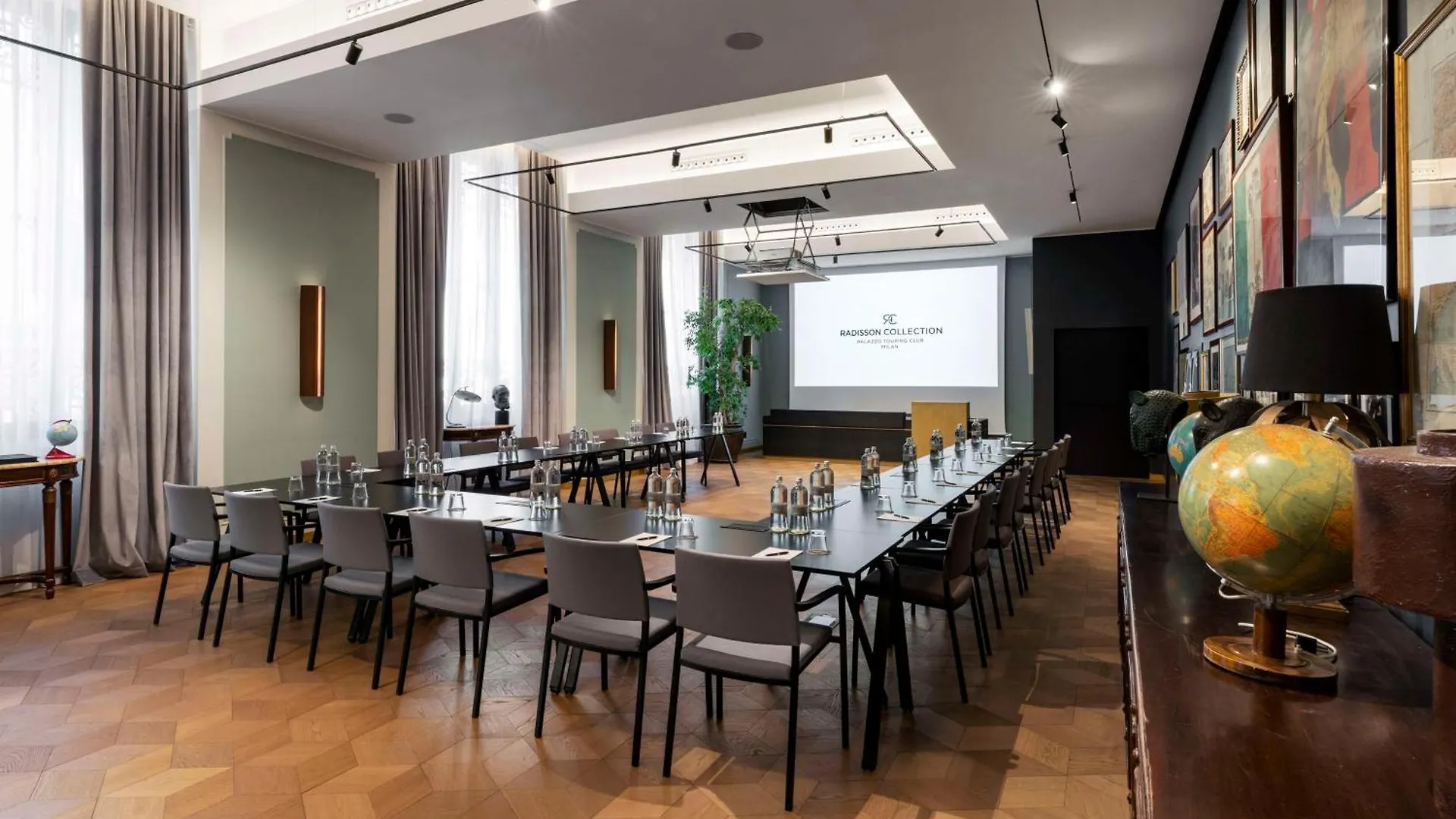 Radisson Collection Hotel, Palazzo Touring Club Milan Hotel