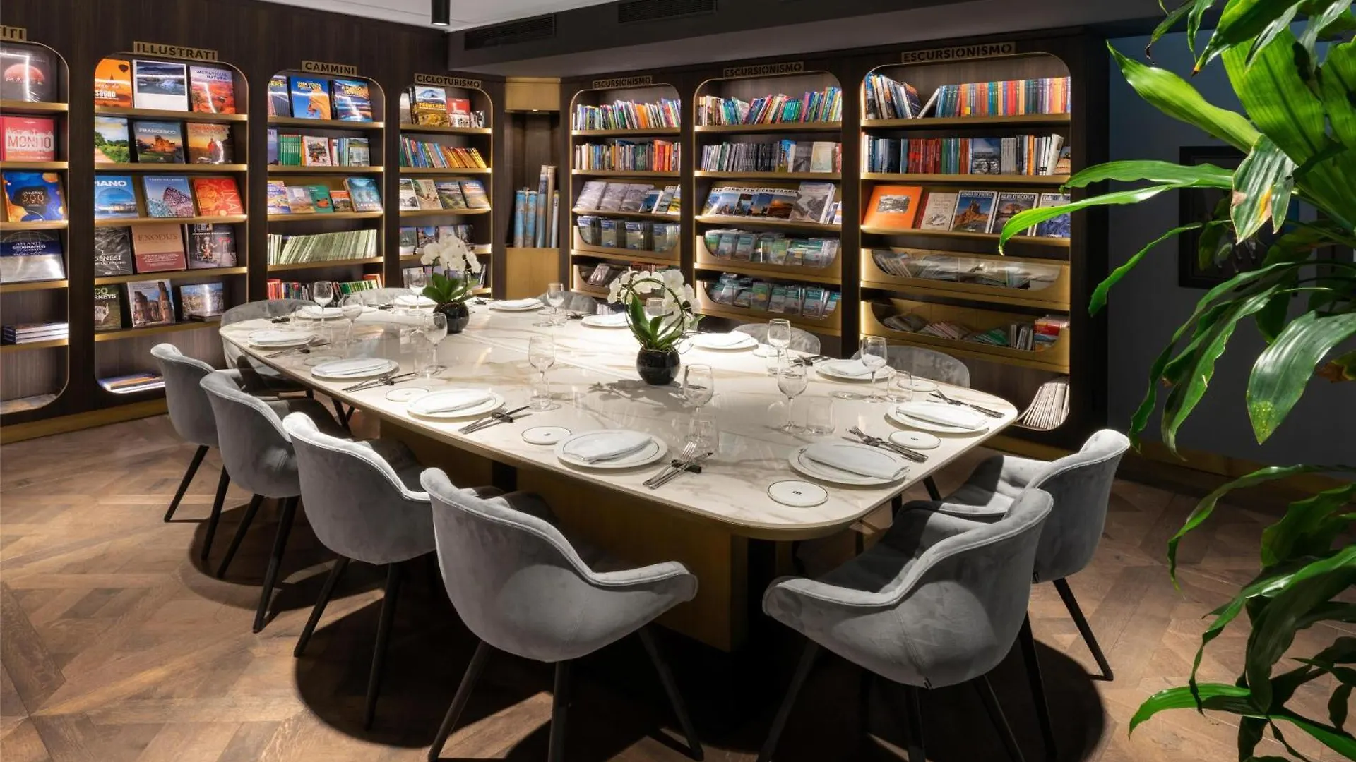 ***** Отель Radisson Collection Hotel, Palazzo Touring Club Милан Италия